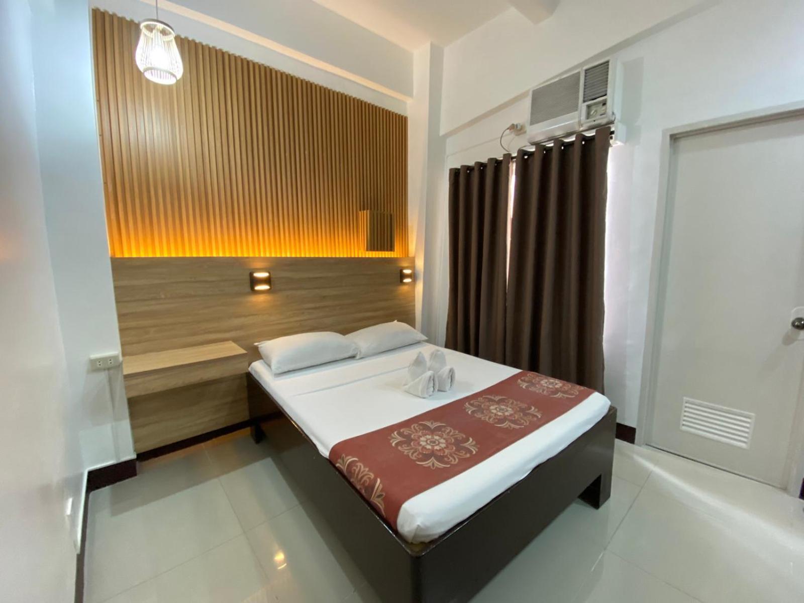 Stone House Quezon City San Juan (Metro Manila) Exterior foto