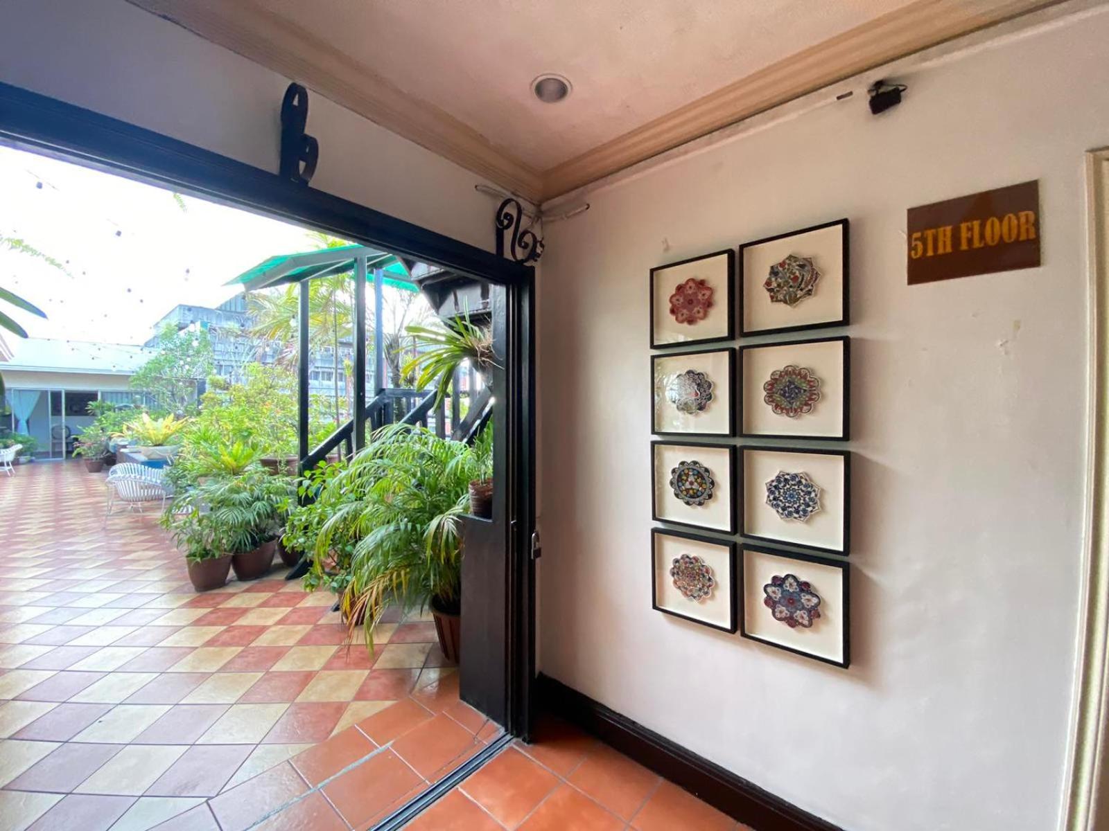 Stone House Quezon City San Juan (Metro Manila) Exterior foto